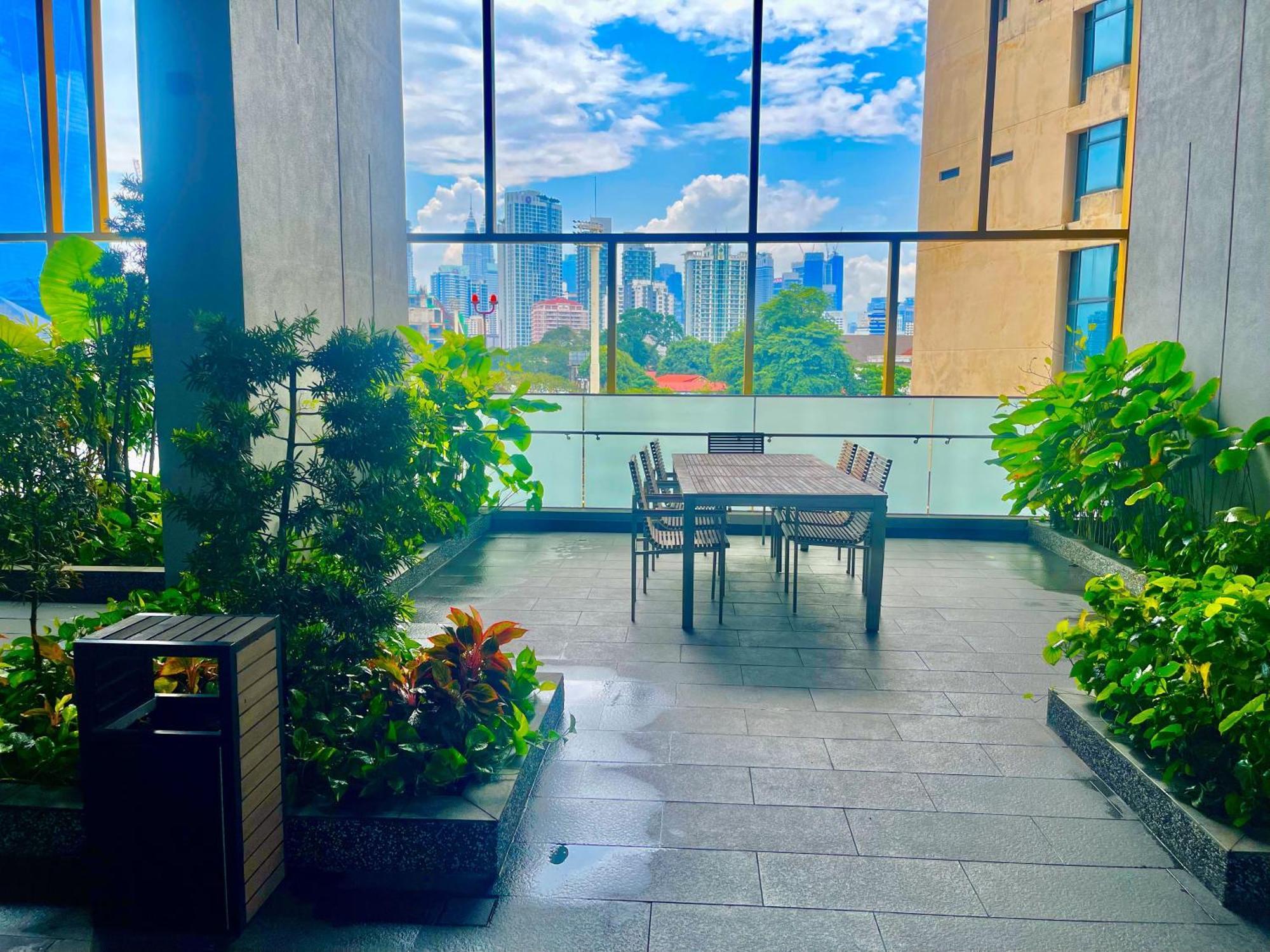 Astra At Opus Residences Kuala Lumpur Luaran gambar